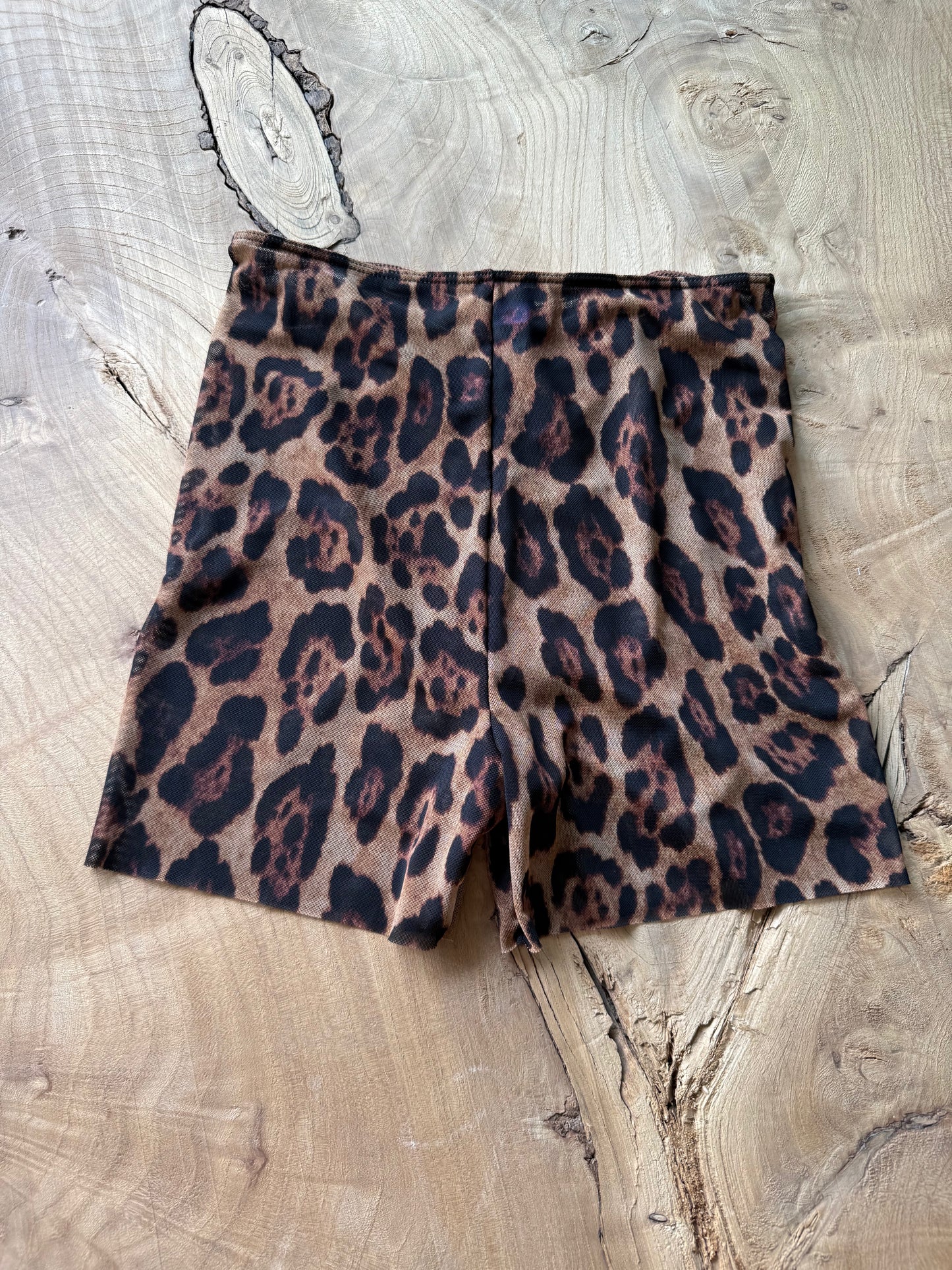MESH SHORTS W PRINTED PATTERNS