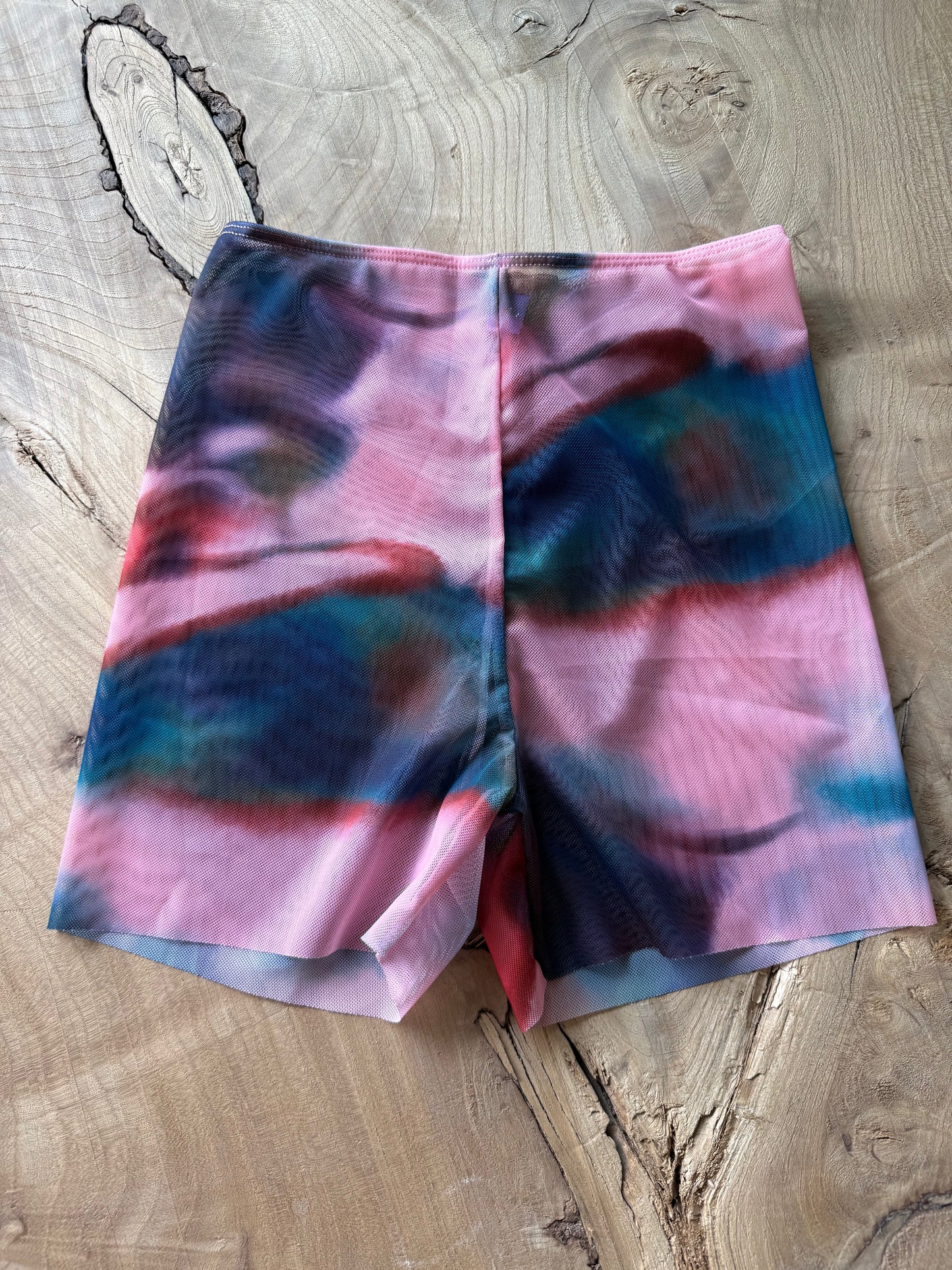 MESH SHORTS W PRINTED PATTERNS
