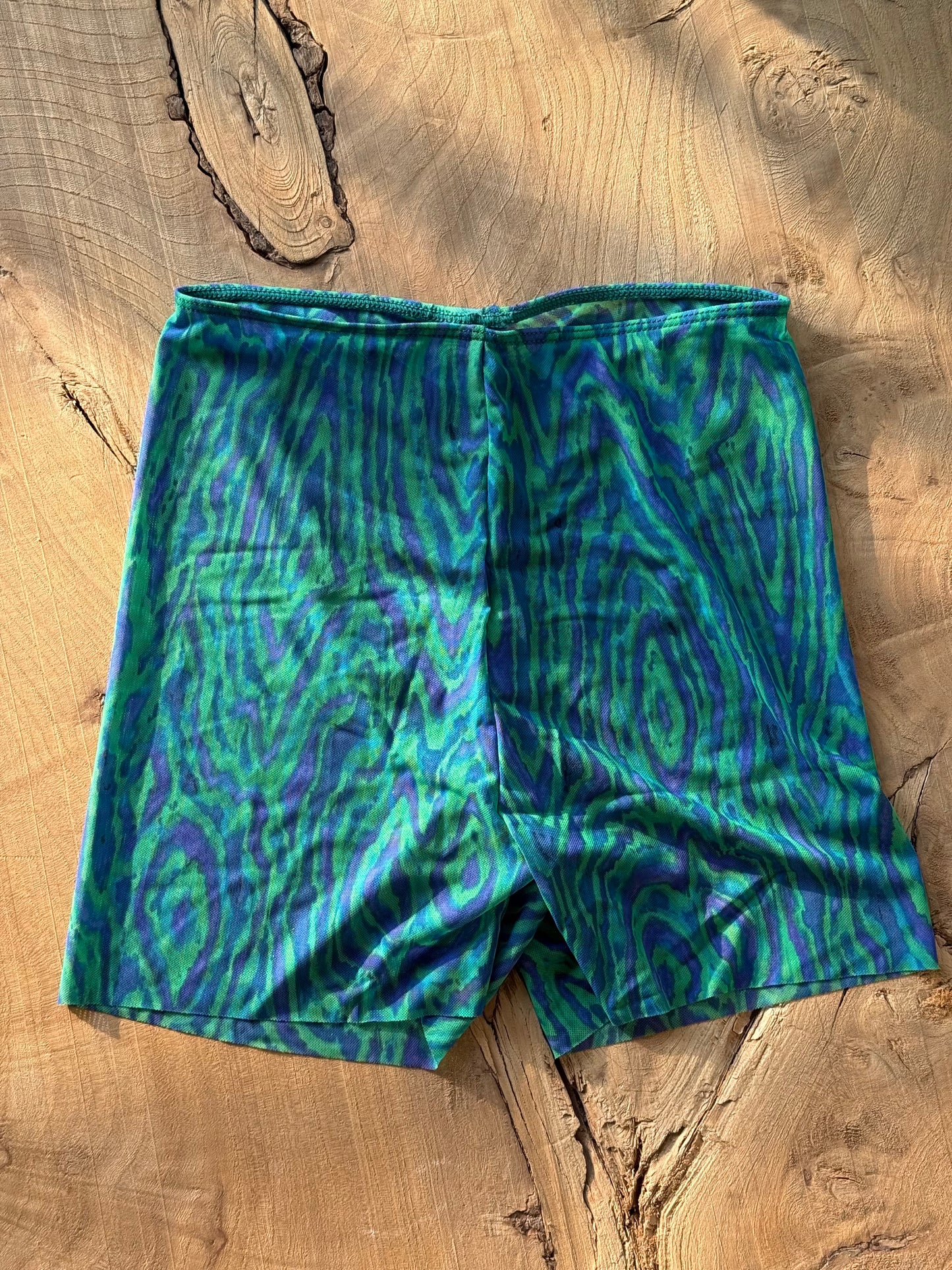 MESH SHORTS W PRINTED PATTERNS