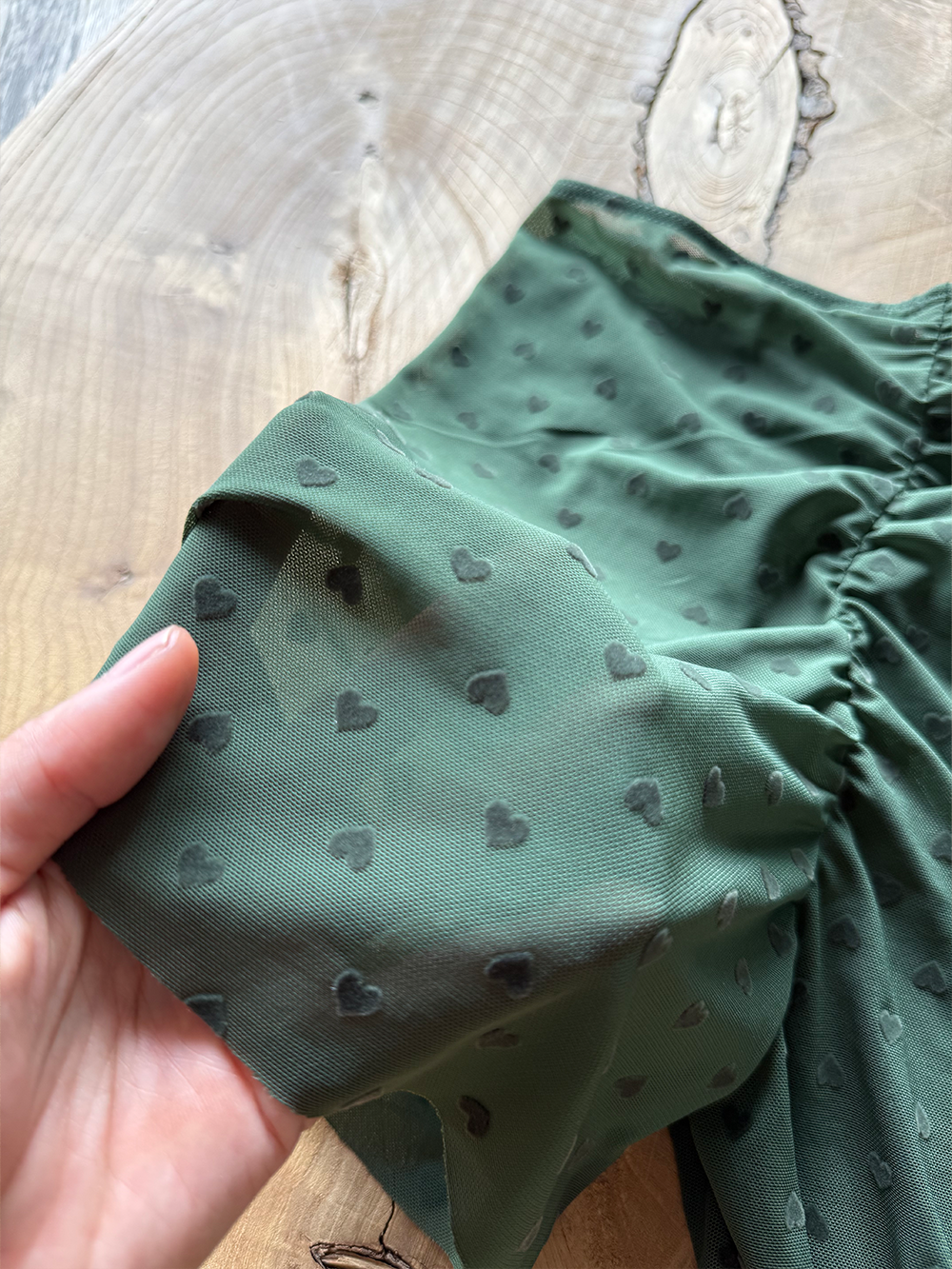 MESH SHORTS WITH FLOCKED HEARTS